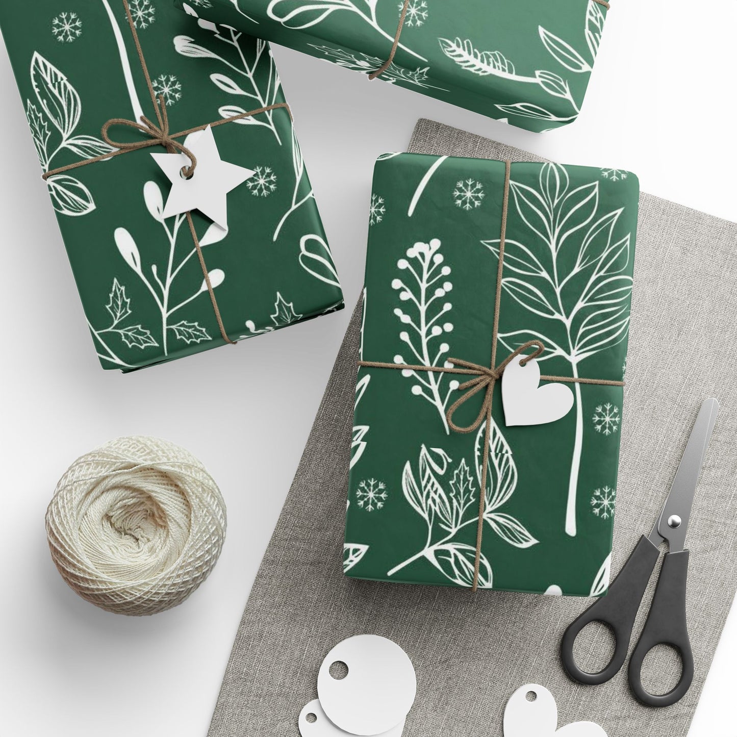 Evergreen Elegance (Wrapping Papper)
