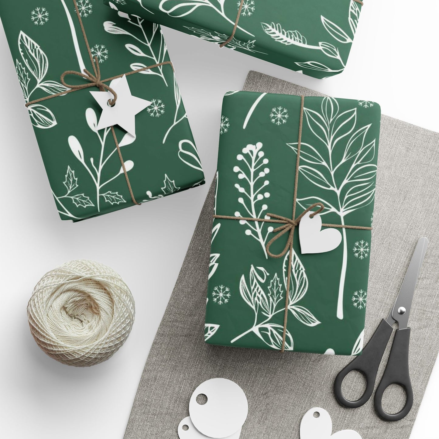 Evergreen Elegance (Wrapping Papper)