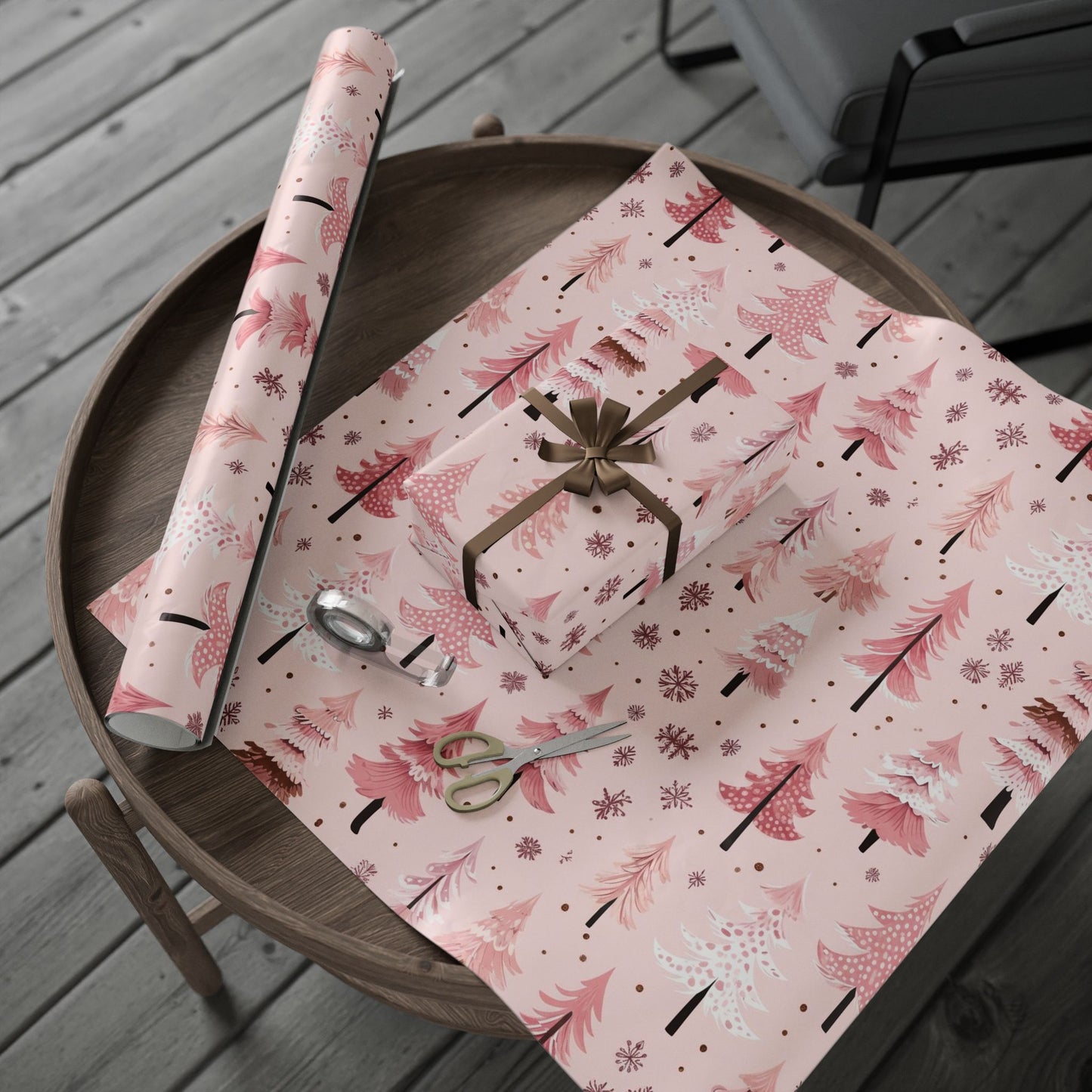 Pretty in Pink Pines (Wrapping Papper)