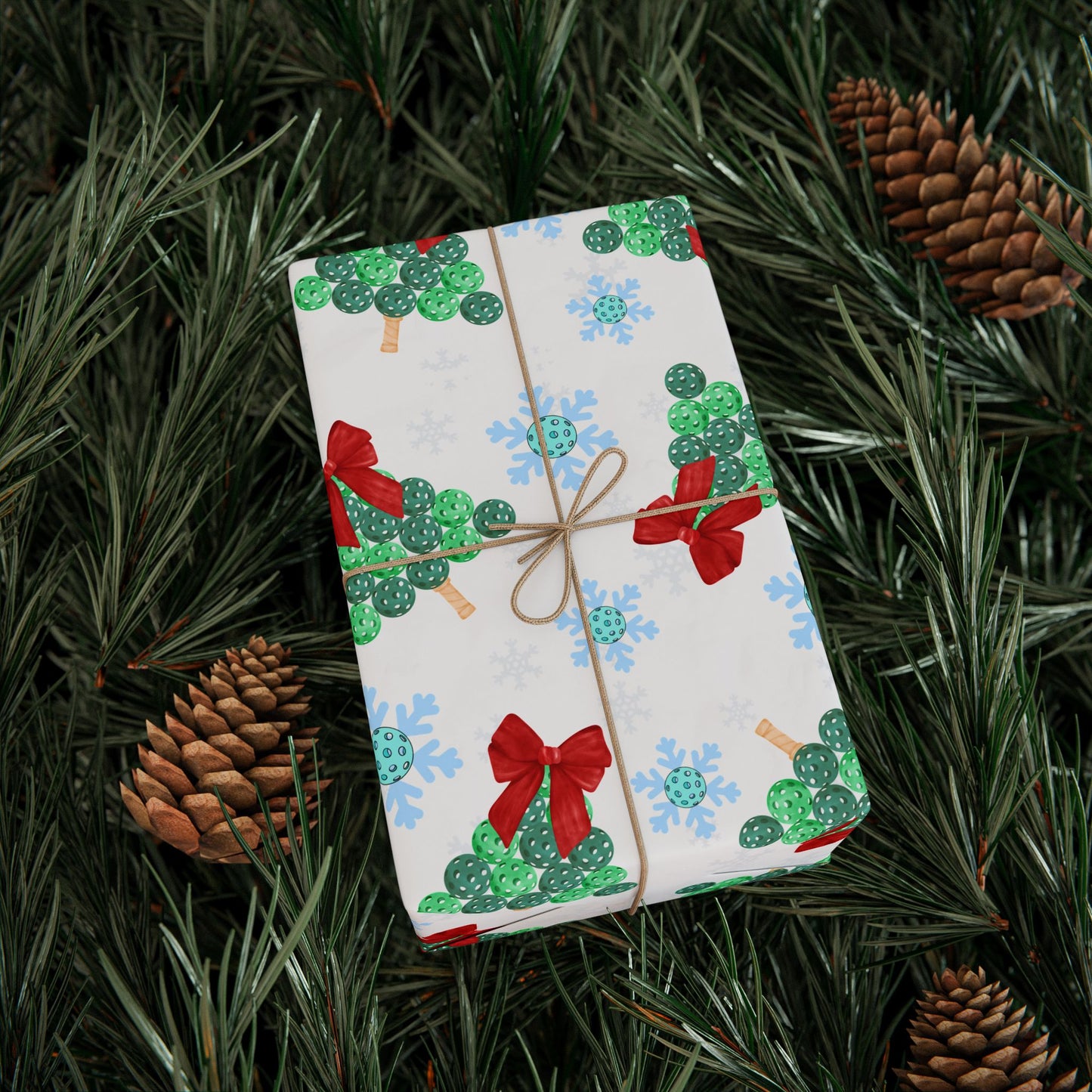 Snowflakes & Paddle Pines (Wrapping Papper)