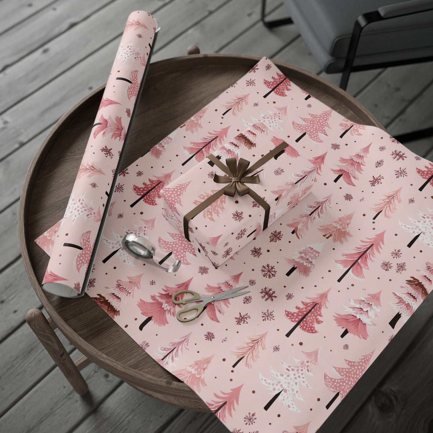 Pretty in Pink Pines (Wrapping Papper)