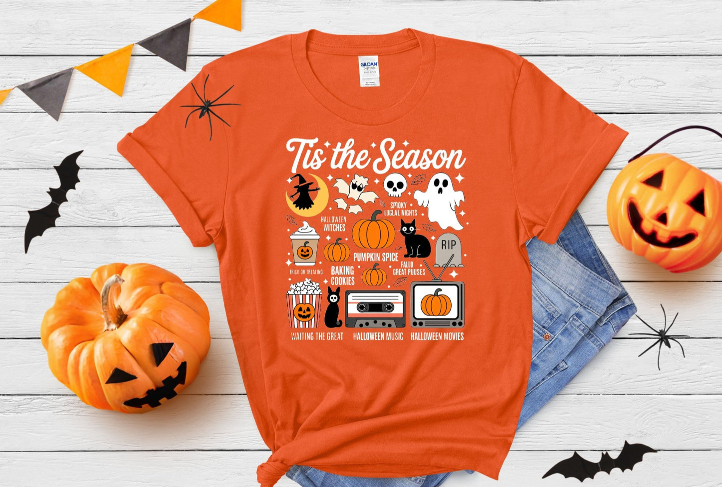 Tis the Season to Spooky Season Graphic Tee