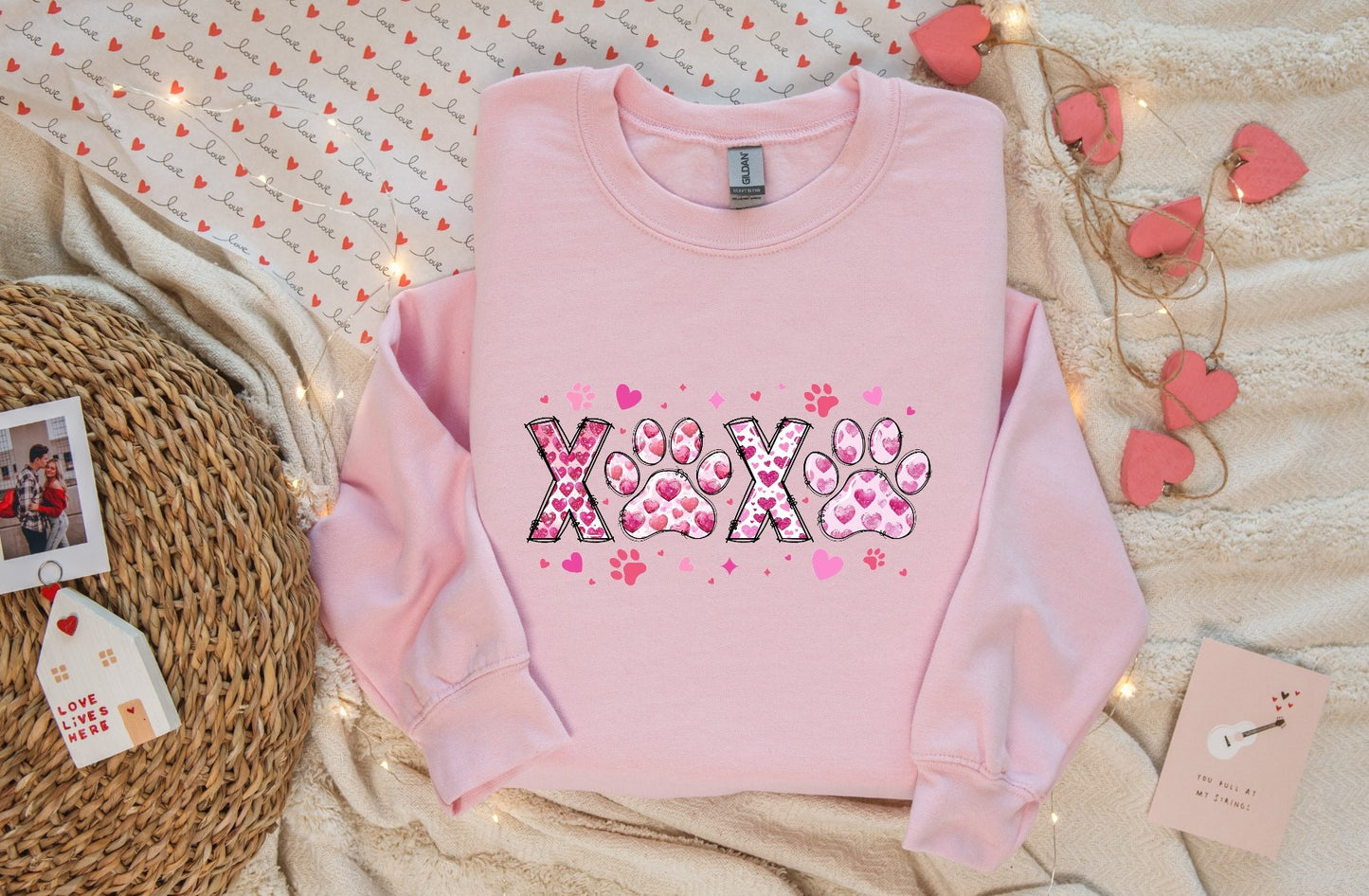 Pawprint XOXOX T-shirt/Sweatshirt