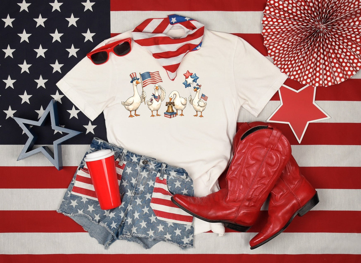 Funny Patriotic Goose Graphic Tee | Silly Goose USA Shirt