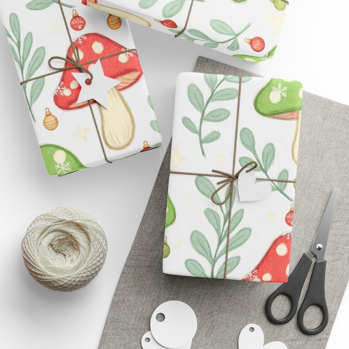 Merry Mushroom Magic (Wrapping Papper)