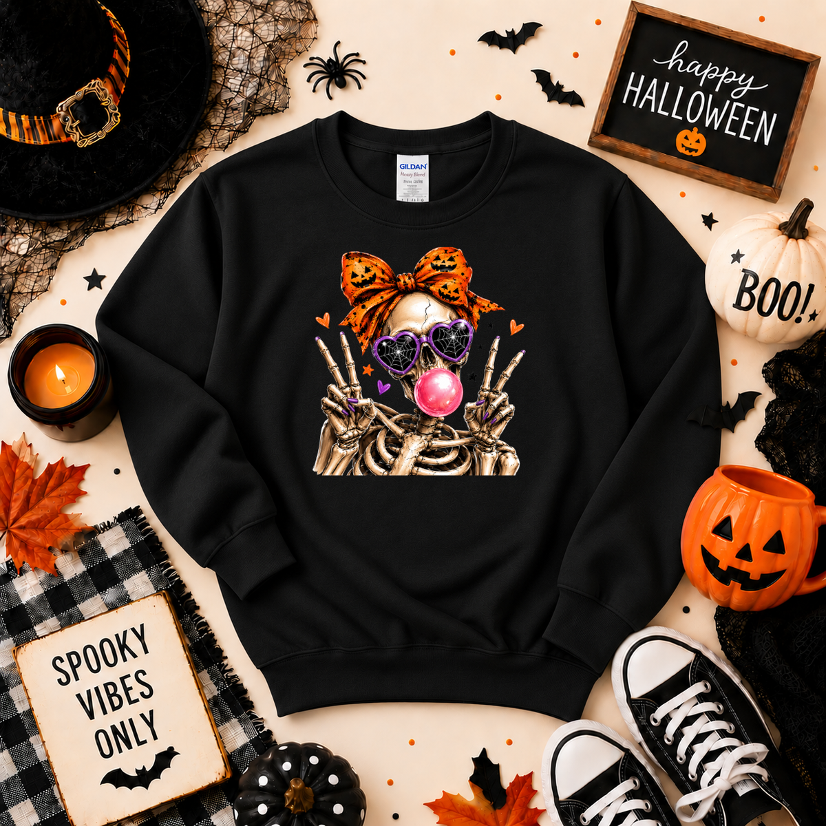 Skeleton Bubblegum Halloween Shirt | Cute Spooky T-Shirt or Sweatshirt