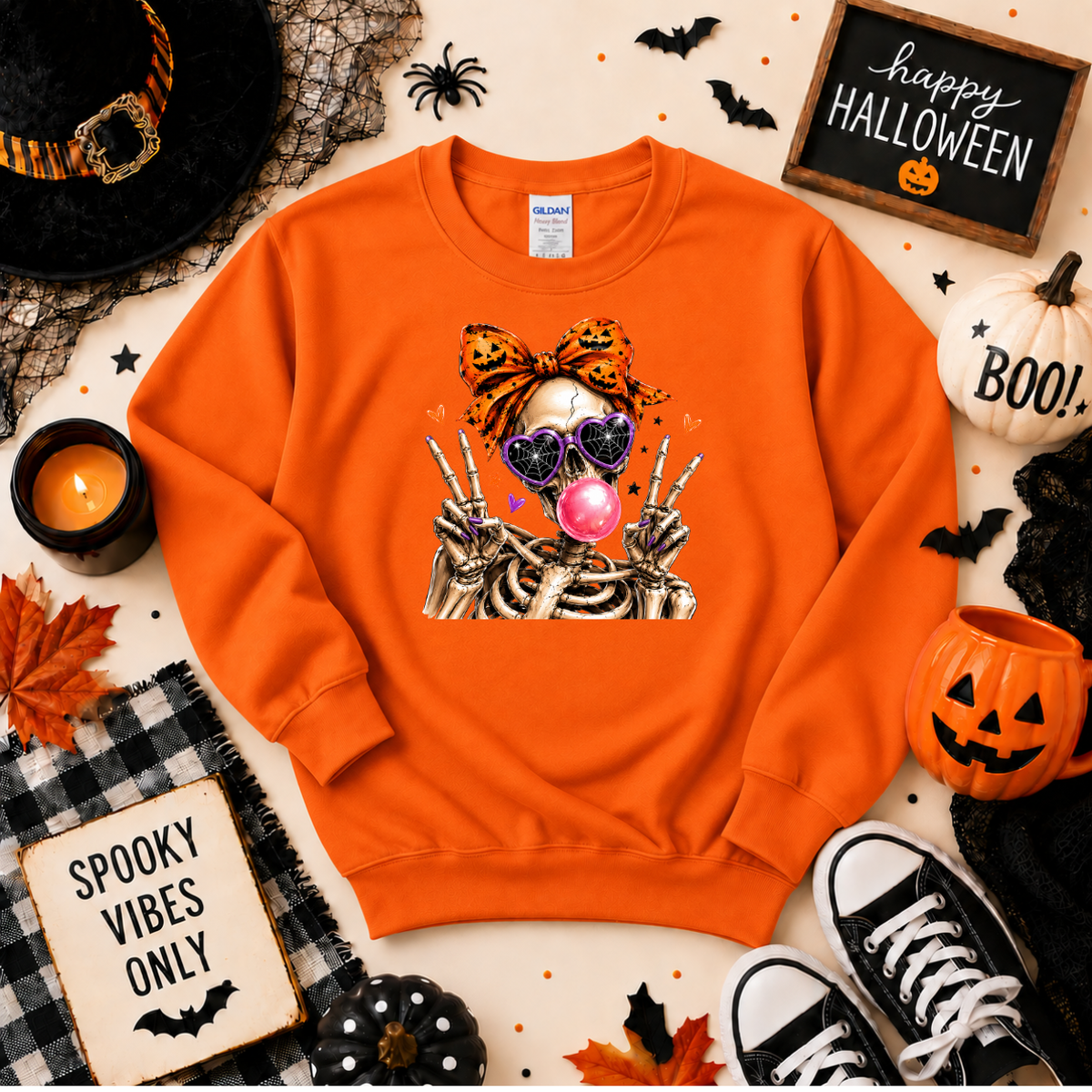 Skeleton Bubblegum Halloween Shirt | Cute Spooky T-Shirt or Sweatshirt