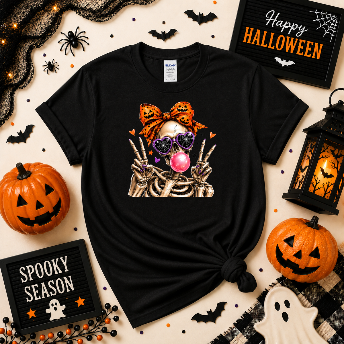 Skeleton Bubblegum Halloween Shirt | Cute Spooky T-Shirt or Sweatshirt