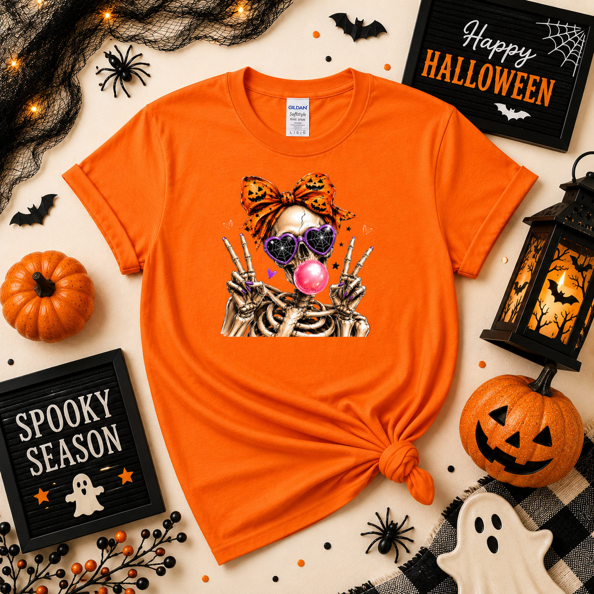 Skeleton Bubblegum Halloween Shirt | Cute Spooky T-Shirt or Sweatshirt