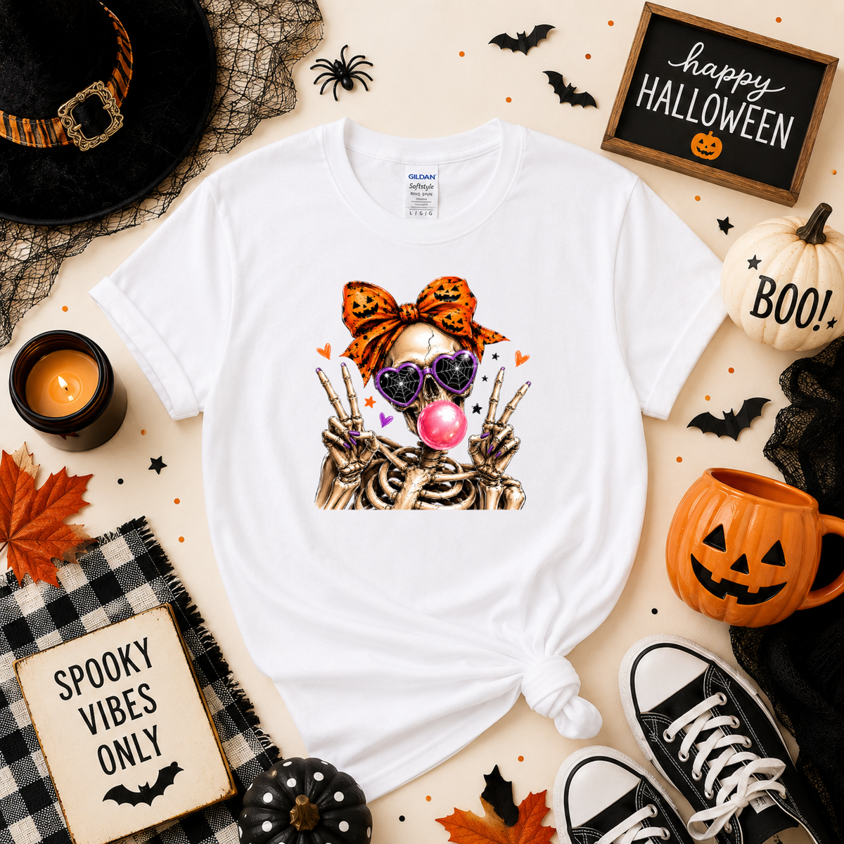 Skeleton Bubblegum Halloween Shirt | Cute Spooky T-Shirt or Sweatshirt