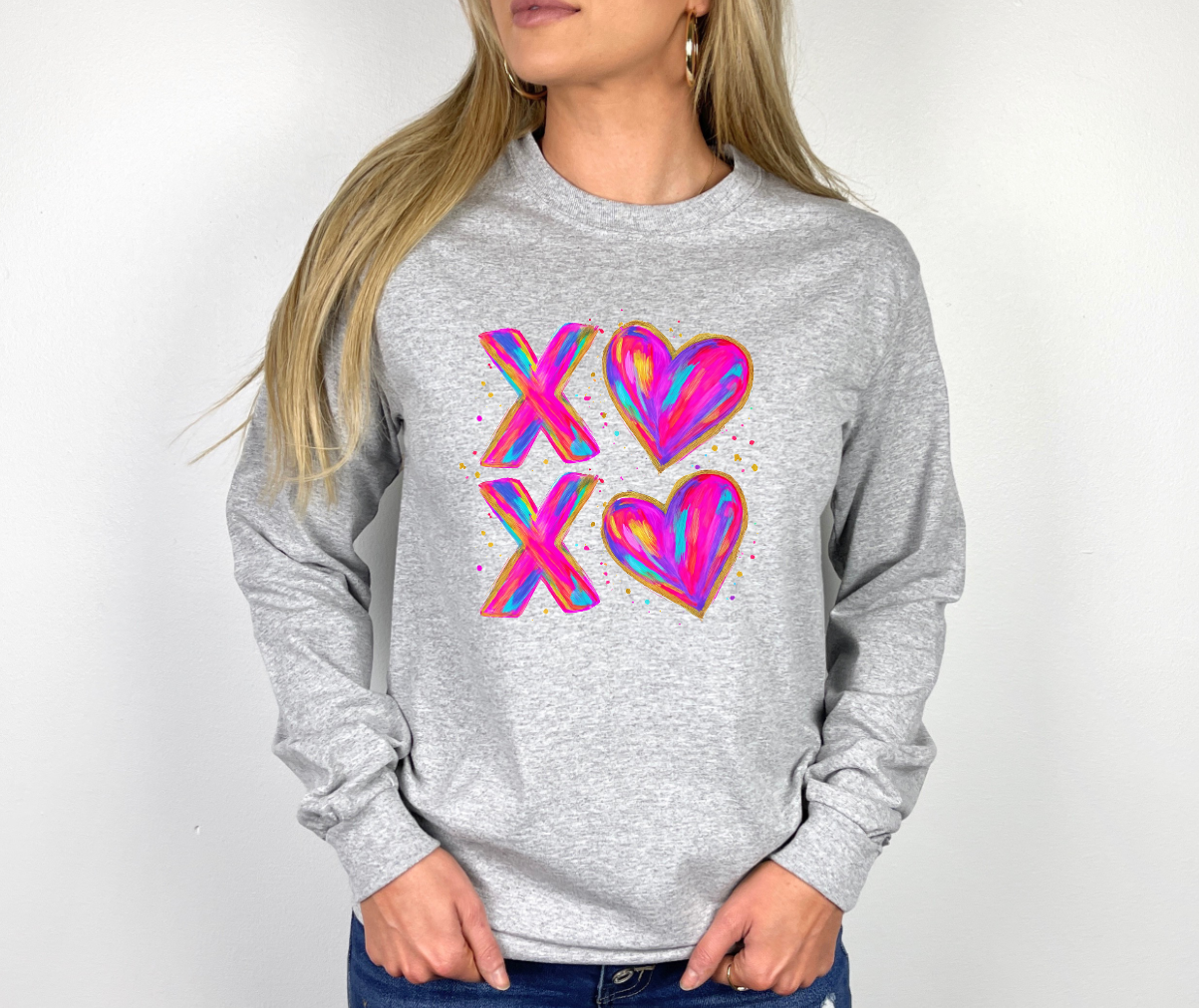 XOXO Brushstroke Tee 💋🎨